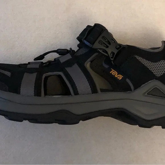 Teva Men's Black and Gray Sandals New with out box Size 10,5 - Picture 13 of 15